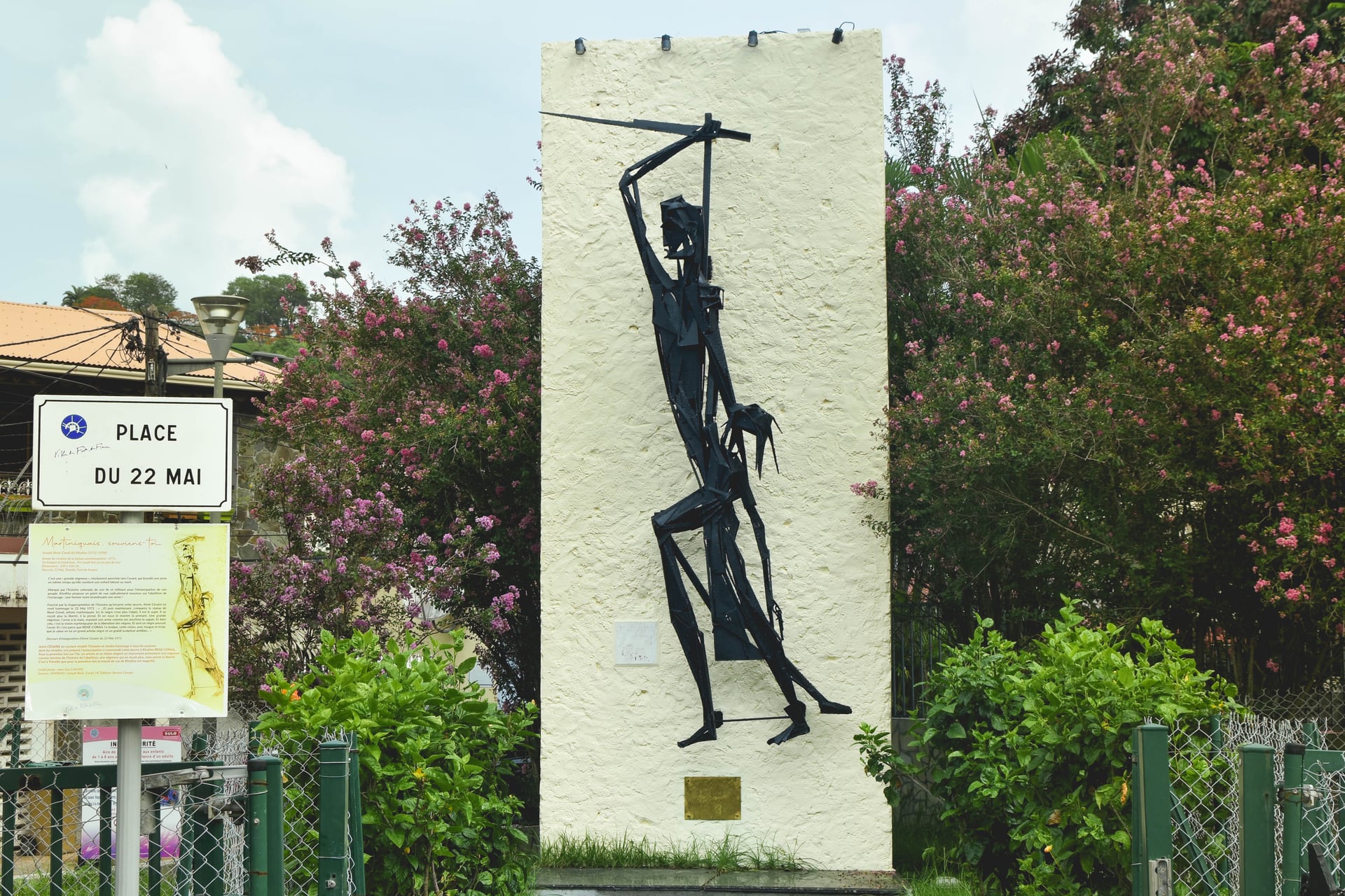 Mémorial du 22 Mai 1848 par Khokho RENÉ-CORAIL, Place du 22 Mai, Trénelle, Fort-de-France